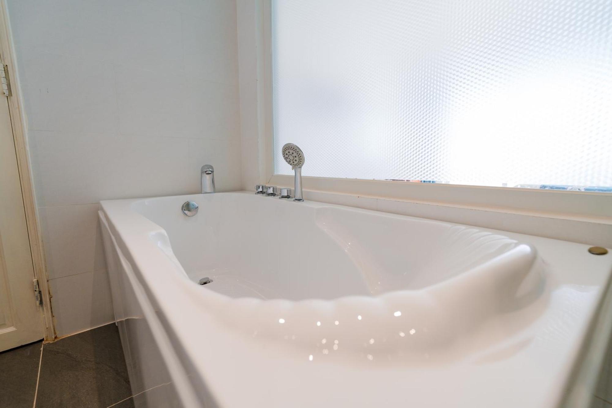 Chuong Duong Hotel Mỹ Tho Zewnętrze zdjęcie